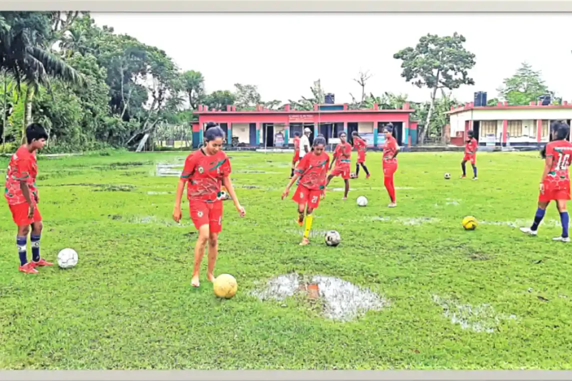 35 Girls Orgs Condemn Assault On Feminine Footballers In Khulna My News Bangladesh